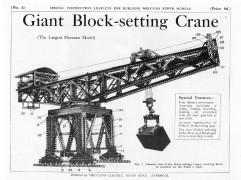 MeccanoSupermodels04BlockSettingCrane